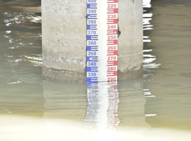 基于gprs雨量、水位遠(yuǎn)程監(jiān)控系統(tǒng)